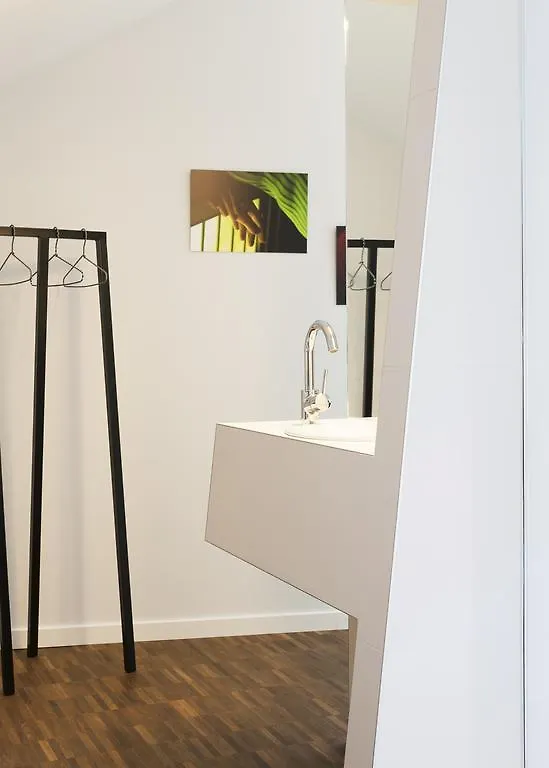 B&B Snooz Inn Gent 5*,